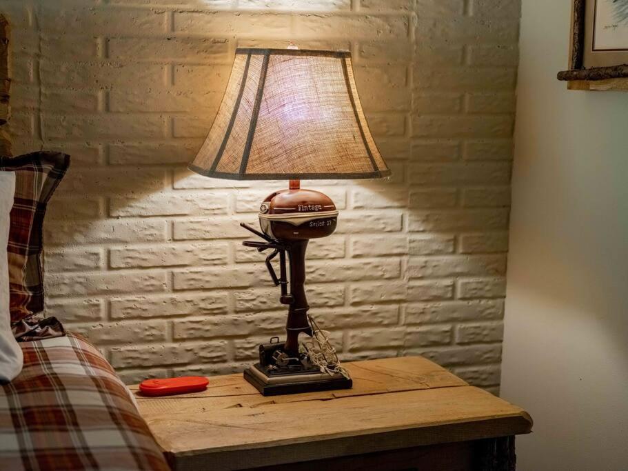 Stonegate Lodge Bed, Wifi, 50In Roku Tv, Salt Water Pool Room #109 Eureka Springs Exteriér fotografie